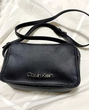 캘빈 클라인 블랙 숄더백