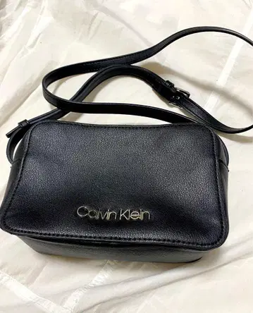 캘빈 클라인 블랙 숄더백