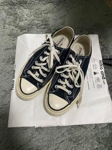 CONVERSE Chuck Taylor 23.5