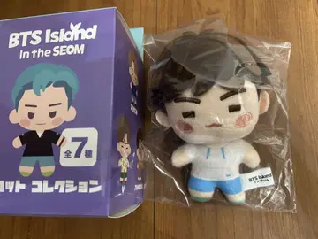 BTS Island in the SEOM 봉제 인형 시마무라 슈가