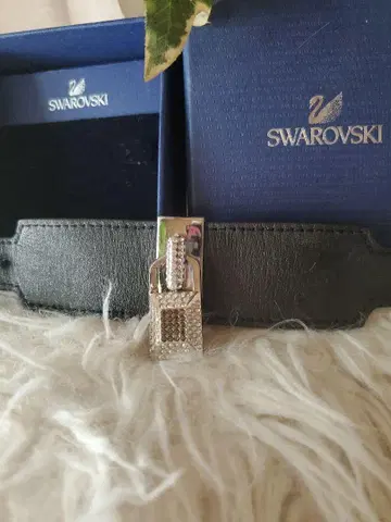 Swarovski 락형 참 팔찌