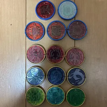 가면라이더 오즈 메달 14개