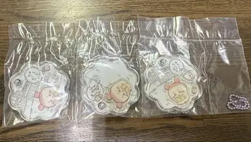 치이카와 캐릭터 바스락 참 구미 헌책방 모몽가