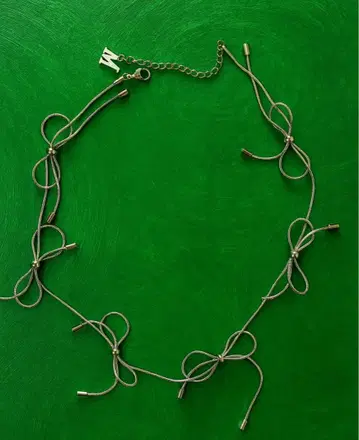 Marland Backus 마를랜드 바커스 리본 Bow 목걸이