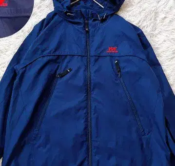 HELLY HANSEN 휴대용 마운틴 후드티