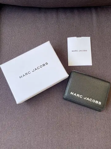 MARC JACOBS 블랙 3단 폴더형 지갑