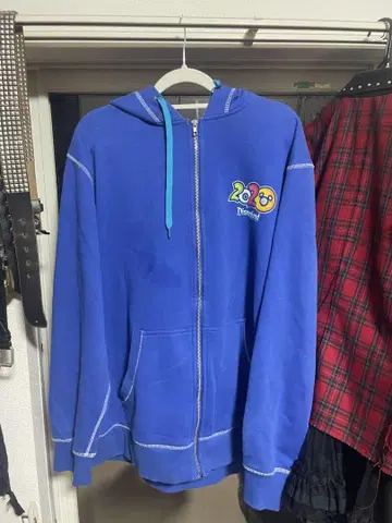 2020년 디즈니 후드티 파랑