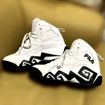 FILA 하이컷 스니커즈 화이트/블랙 23cm 여성용