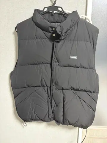 [ 최종 가격 인하 ] XLARGE 블랙 다운 베스트 L