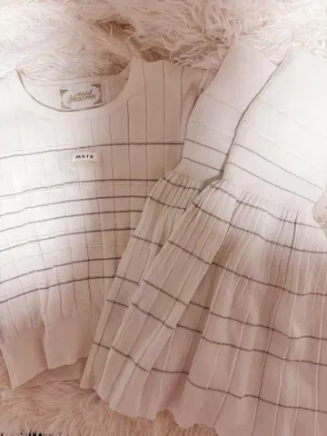 미셸 마카롱 플리츠 니트 셋업 화이트