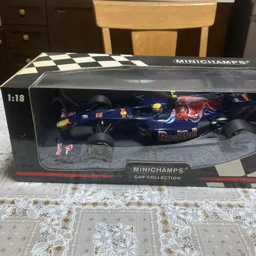 MINICHAMPS 스쿠데리아 토로 로쏘 STR4 1:18