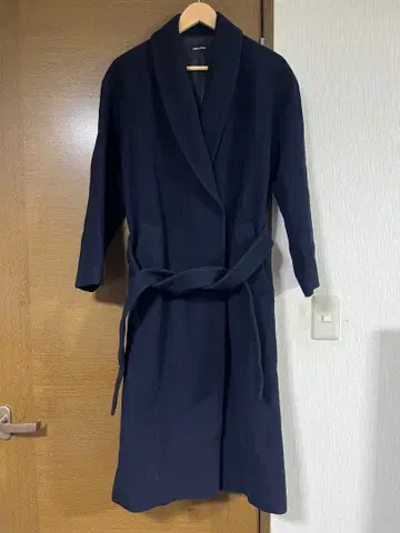 저널 스탠다드 롱 코트 벨트 포함 블랙