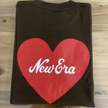 New Era 하트 로고 티셔츠 브라운 S 새상품