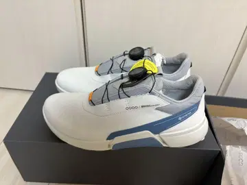 미사용 새상품 시착만 한 상품 ECCO 골프화 BOA 시스템 화이트