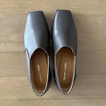 Odette e Odile 스퀘어 슬립온 23cm