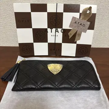 새상품 ATAO 블랙 퀼팅 장지갑