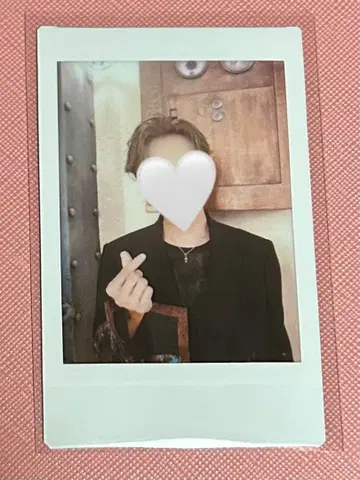 야타 유스케 랜덤 폴라로이드 1