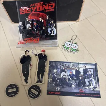 ATEEZ BEYOND 아크릴 스탠드 산 홍중