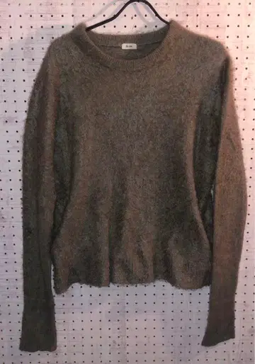 SCYE 캐시미어 퍼리 천축 크루넥 니트 정가 59,400-