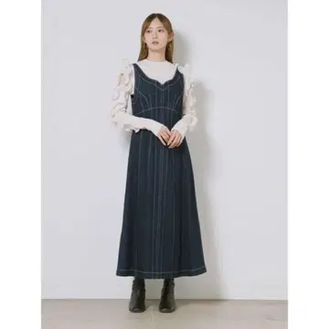 snidel 스티치 코르셋 라이크 점프 스커트