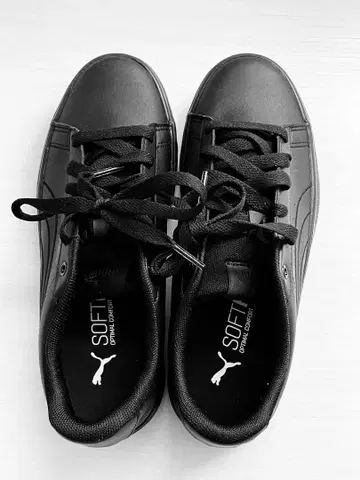 PUMA SOFT 블랙 스니커즈
