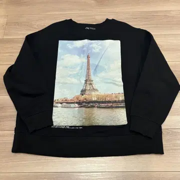 zara 에펠탑 프린트 블랙 맨투맨