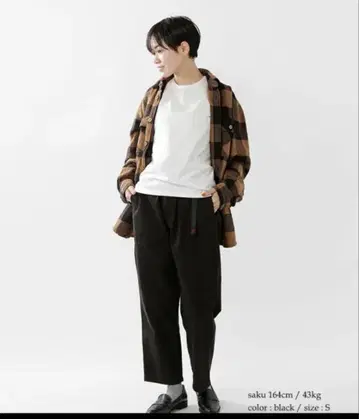 그라미치 루즈 실루엣 테이퍼드 팬츠