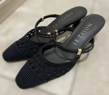 LE TALON 블랙 컴포트 샌들 S 사이즈