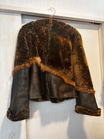 브라운 퍼 가죽 자켓