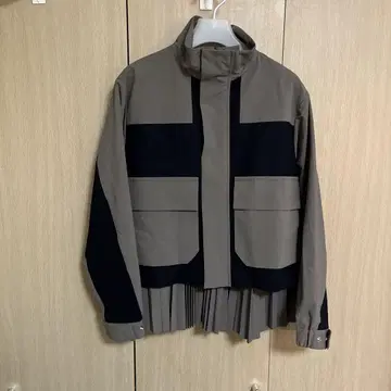 sacai 백 플리츠 블루종