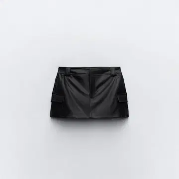 ZARA 블랙 가죽풍 숏팬츠 스코트 XS