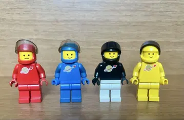 올드 LEGO 미니 피규어 우주 비행사 4체 세트