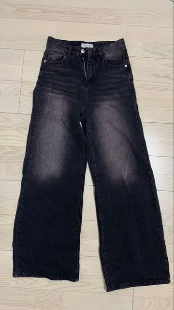 MENES 다크 그레이 와이드 레그 데님 팬츠