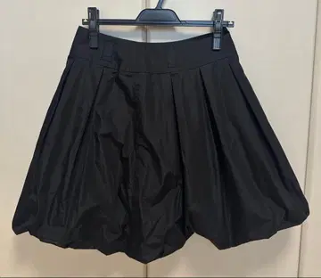 TO BE CHIC 벌룬 스커트 40 사이즈 블랙