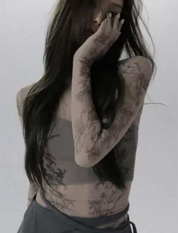 melt the lady lily tattoo tops 멜트 더 레이디