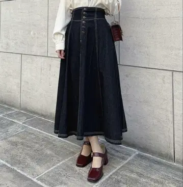 [ 사이즈 2 ] 프론트 버튼 데님 플레어 스커트