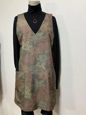 기모노 리메이크 의 V넥 점퍼 스커트