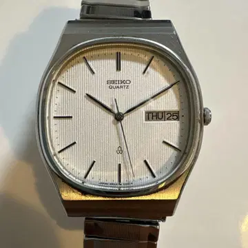 SEIKO 쿼츠 손목시계 실버