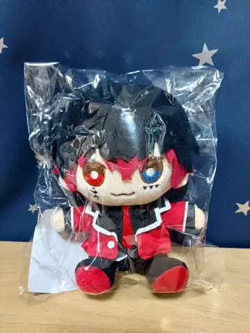 AMPTAKxCOLORS 앉은 봉제 인형 앗토군