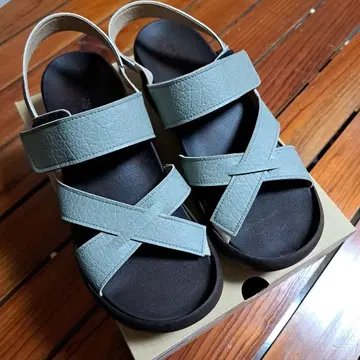 Re:getA R2682 LL 라이트 그린 샌들