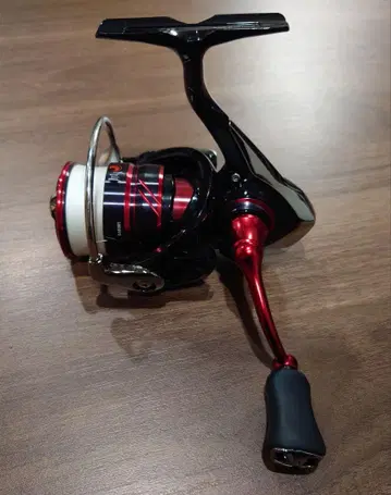 다이와 DAIWA MX LT 2000S-P 스피닝 릴 아징 새상품급