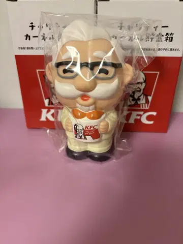KFC 커넬 샌더스 저금통 2개 커넬 스트랩 총 3점