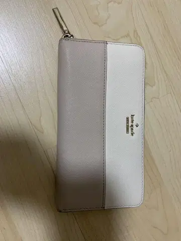 Kate Spade 핑크 화이트 장지갑