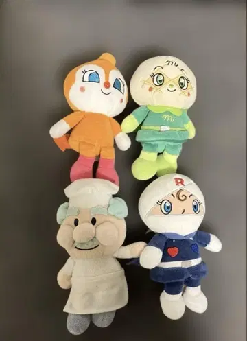 호빵맨 인형 4체 세트