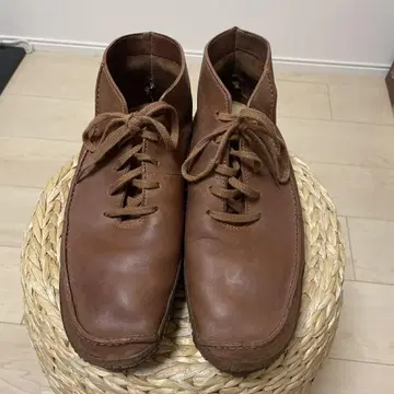 클락스 왈라비 브라운