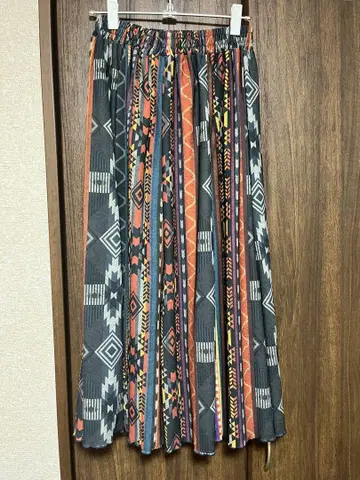 티티카카 패브릭 프린트 저지 스커트