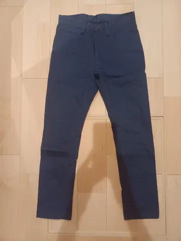 SHANTi i 네이비 슬림핏 팬츠