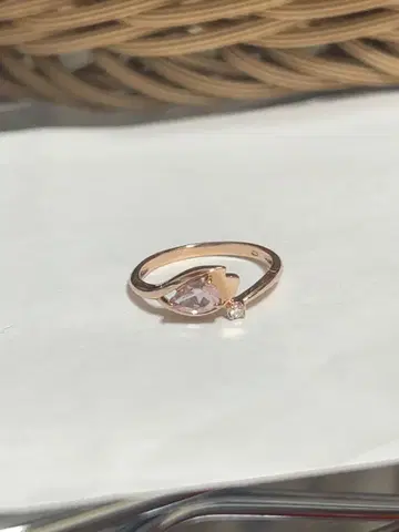 미사용품 쥬얼리 츠츠미 모르가나이트 다이아몬드 반지