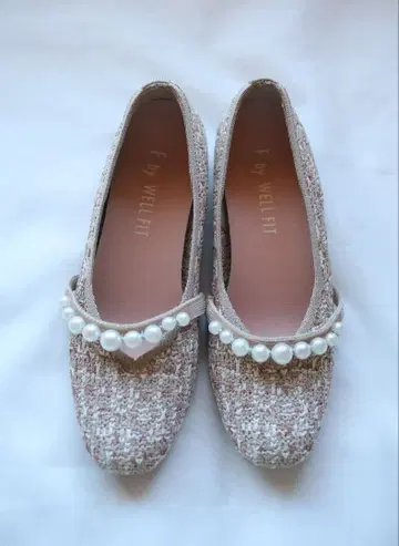 [새상품급] 21.5 DIANA F by WELLFIT 니트 신발