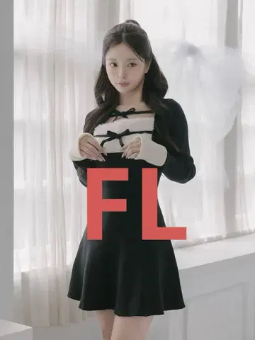 Darich 리본 퍼 플레어 니트 미니 원피스